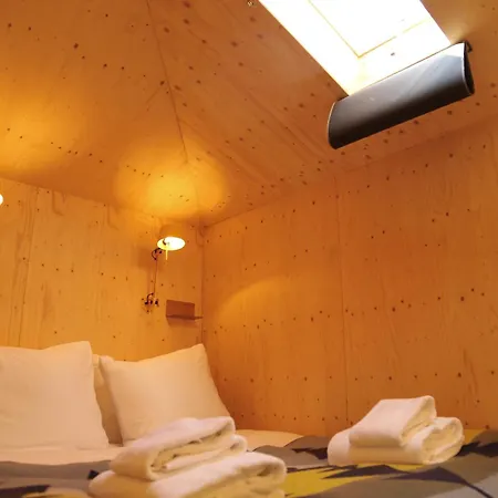 Basecamp Hotel