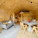 Basecamp 4* Amsterdam