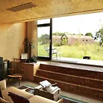 Hotel Basecamp