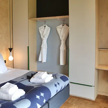 Basecamp Hotel